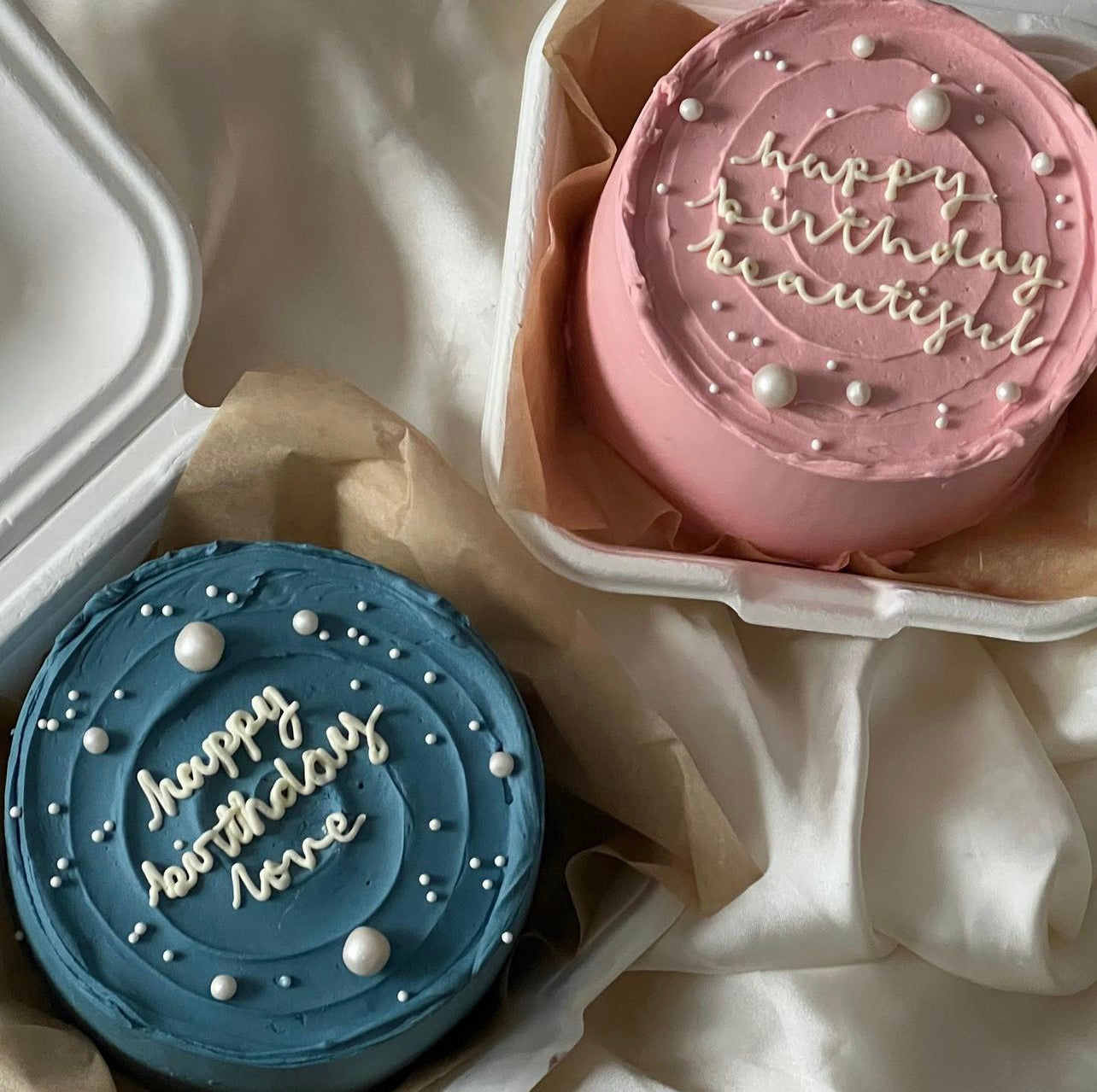 Swirly pearly lunchbox cake