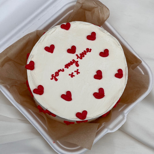 Love heart lunchbox cake