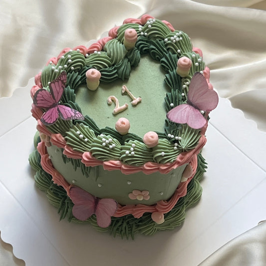 "Fairy forest" lunchbox cake