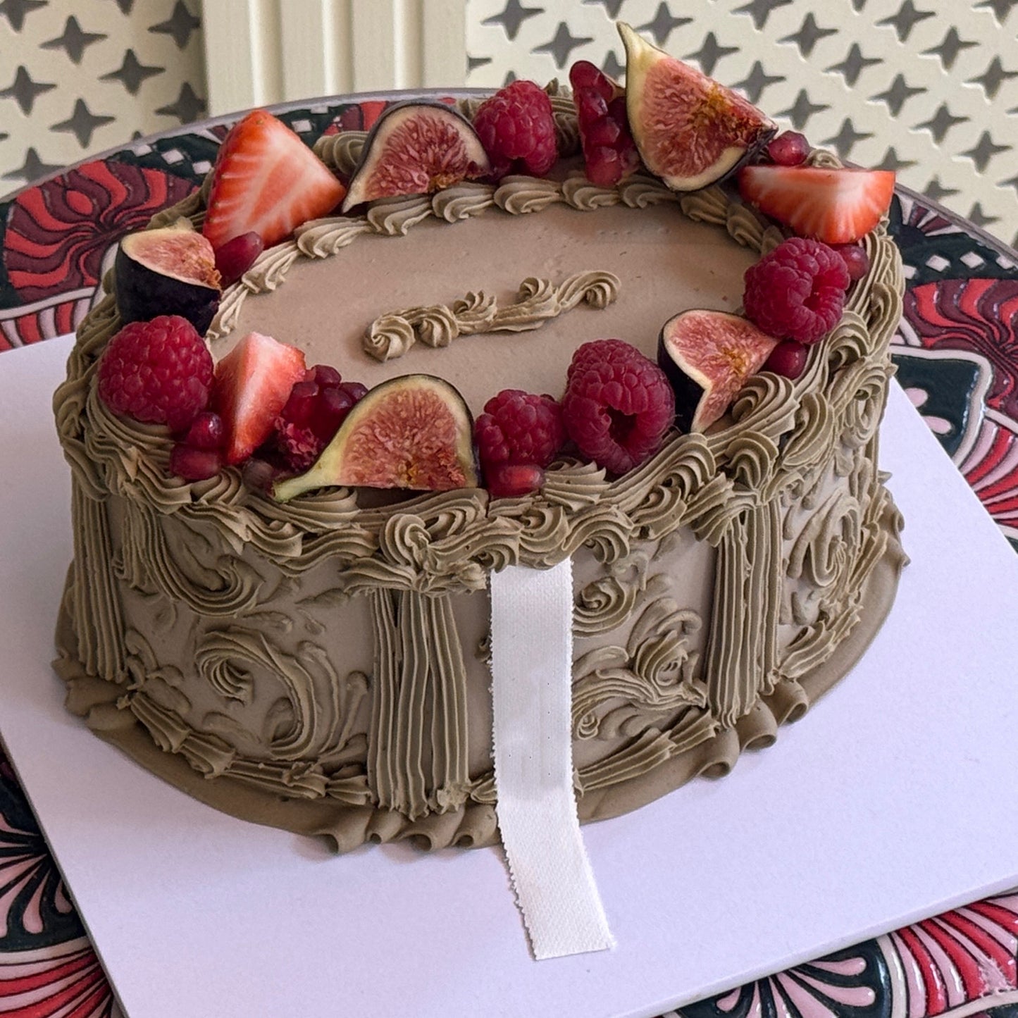 Ramadan Oval Pillar cake